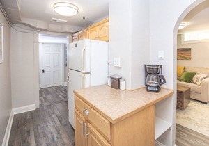 Cozy Retreat | Walk to UNC | FREE Cruiser Bikes