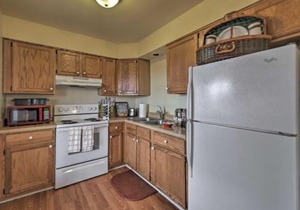 Cozy Rixeyville Cottage with Deck, Grill, and Stabling