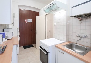 Cozy, small apartment for 2 near the city center