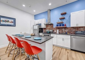 Cozy SMB Themed Apt in the Heart of Historic SPR!