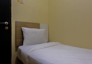 Cozy Stay 2BR Apartment @ Paragon Village By Travelio
