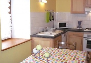 Cozy Stone Cottage: Fireplace, Garden, Pet-Friendly, Ski Trails Nearby
