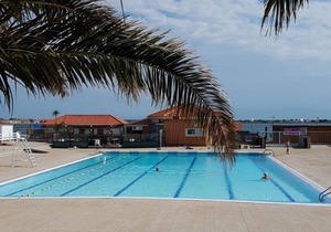 Cozy Studio Cabine for 4 with Terrace, Pool, and Sports Facilities in Le Barcarès