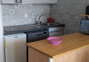 Cozy Studio for 4 in Orcières Merlette – Close to Slopes and Sports Center, South-Facing Balcony