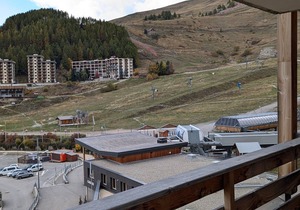 Cozy Studio for 5 with Balcony & Ski-in/Ski-out Access in Orcières - WiFi, Near Sports Complex