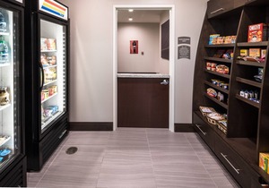 Cozy Studio. Free Breakfast Buffet. Outdoor Pool.