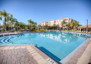 Cozy Townhome in Vista Cay Resort w/ Garage!