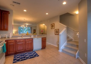Cozy Townhome in Vista Cay Resort w/ Garage!