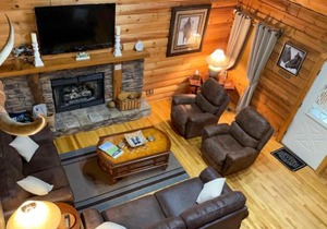 Cozy Trenton Cabin with Spa about 15 Mi to Lookout Mtn!
