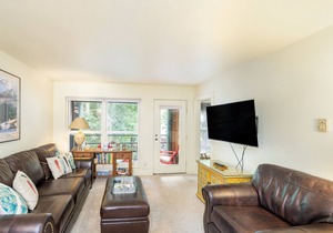 Cozy two bedroom in the middle of it all!