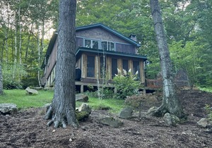 Cozy, updated 3bd home in Holderness-Squam Lake- walk to town-AC!