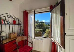 Cozy Villa 4 Rooms, 80m from Santa-Giulia Beach, BBQ, A/C, Parking, Sleeps 5