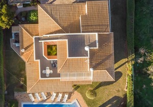 Cozy Villa in Albufeira with Swimming Pool