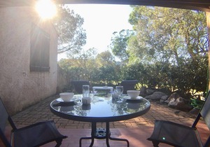 Cozy Villa with Terrace, 200m from Santa-Giulia Beach, A/C, Private Parking