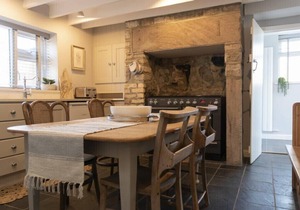 CREEL COTTAGE, CRASTER, pet friendly, with open fire in Craster