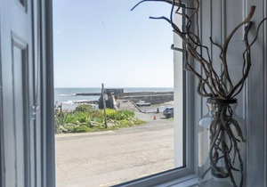 CREEL COTTAGE, CRASTER, pet friendly, with open fire in Craster