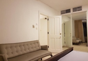 Crescat Residencies - 2 Bedroom Apt with Sea Views