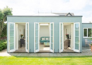 Crespigny House - sleeps 8 guests in 4 bedrooms