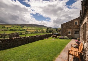 Crow Hall - Luxury Holiday Accommodation