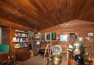 Crow's Nest House 7150