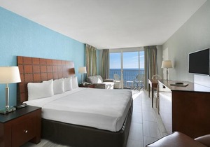 Crown Reef Resort and Waterpark