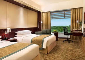 Crowne Plaza Ahmedabad City Centre, an Ihg Hotel
