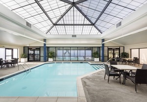 Crowne Plaza Providence-Warwick Airport, an IHG Hotel
