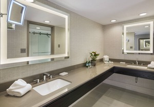 Crowne Plaza Providence-Warwick Airport, an IHG Hotel