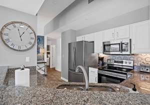 Crystal View 201 3 Bedrooms | 3 Baths | Accommodates 12 | Pet Friendly Beach Service