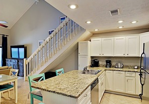Crystal Villas 10A | 2BD/2BA | Walkable Location, Pool, Grills + Beach Access