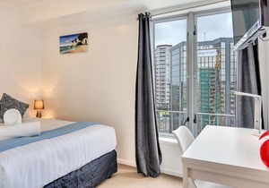 Cute and Central 15th Floor City Apartment
