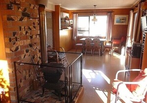 Cute Cottage - Cooks Beach Bach, COOKS BEACH