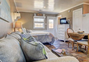 Cutest cottage in all of Port A! Brand new! Walk to the beach!