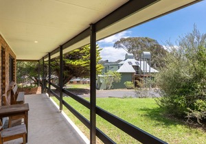 Cuttagee Beach Cottage 2