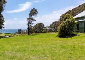 Cuttagee Beach Cottage 5