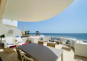 D9 Espectacular y moderno apartamento en primera línea - Estepona - Sinfonia del Mar