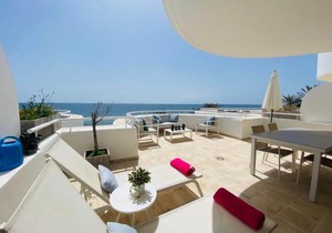D9 Espectacular y moderno apartamento en primera línea - Estepona - Sinfonia del Mar