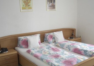 Dachgeschoss-Ferienwohnung mit Balkon