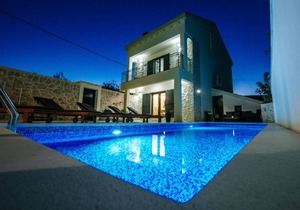 Dalmatian Villa Castello Coza with pool
