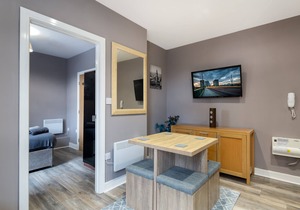 Darlington Centre Double Bed Spacious Apartment 4