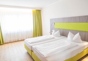 Das Ebertor - Hotel & Hostel
