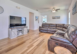 Davenport Home ~ 10 Mi to Disney World Parks!