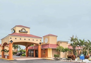 Days Inn by Wyndham Fort Myers