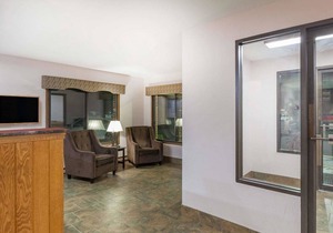 Days Inn by Wyndham Mason City