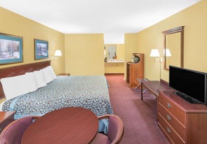 Days Inn by Wyndham N Little Rock East