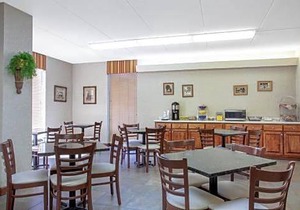 Days Inn by Wyndham Statesboro
