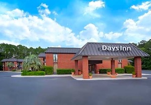Days Inn by Wyndham Statesboro