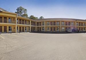 Days Inn by Wyndham Alma