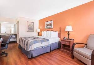 Days Inn by Wyndham Americus