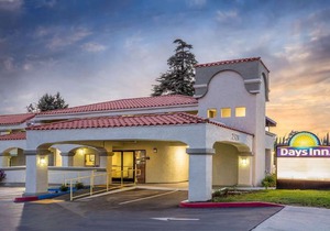 Days Inn by Wyndham Banning Casino Outlet Mall